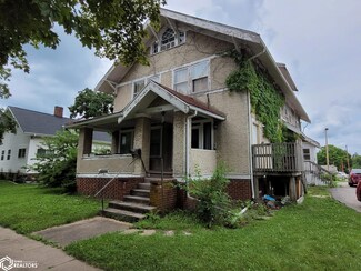 320 N Jefferson St, Sigourney, IA 52591