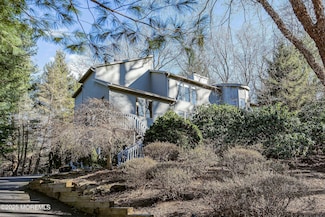 7 Jayhawk Way, Holmdel, NJ 07733