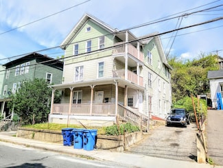 317 River St Unit 2, Waterbury, CT 06706