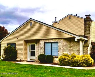 1 Victory Ct, Old Bridge, NJ 08857