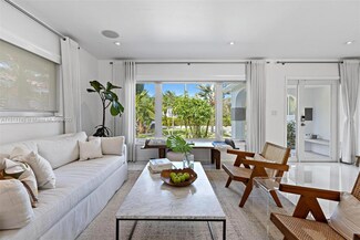 1314 Fillmore St, Hollywood, FL 33019