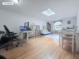 117 W 58th St Unit PHB, New York, NY 10019