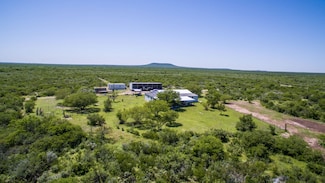 1382 Fritter Ln, Brackettville, TX 78832