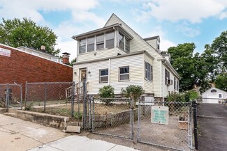 51 Fuller St, Dorchester Center, MA 02124