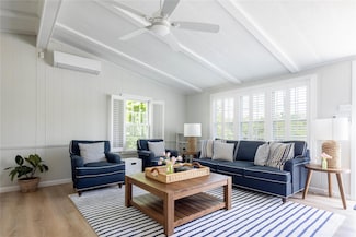 215 Bridge St, Greenport, NY 11944