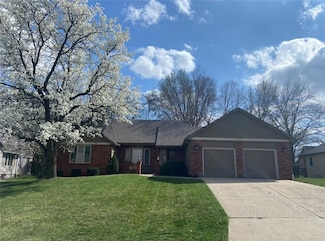 2536 NW Bent Tree Cir, Lees Summit, MO 64081