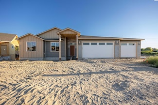 1040 S Florida Place, Kennewick, WA 99336