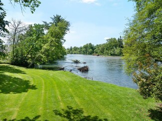 1427 Oregon 234, Eagle Point, OR 97524