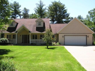 5820 Paul Revere Ct, Wisconsin Rapids, WI 54494