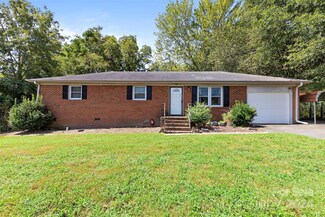 421 Smith Cir, Matthews, NC 28104