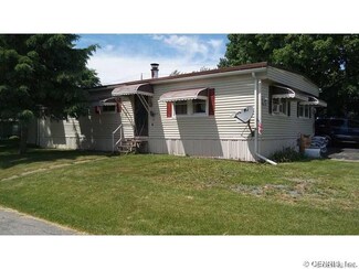86 Parkview Dr, Avon, NY 14414