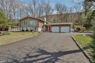 81 Park Ave, Nesquehoning, PA 18240