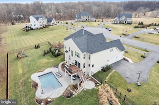 10259 Forest Lake Dr, Great Falls, VA 22066