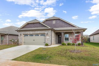 21837 Natures Cove Dr, Athens, AL 35613