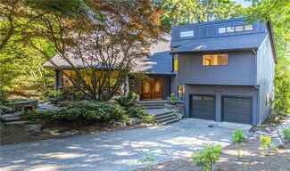 9016 132nd Ave NE, Redmond, WA 98052