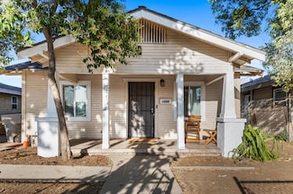 1586 N Calaveras St, Fresno, CA 93728