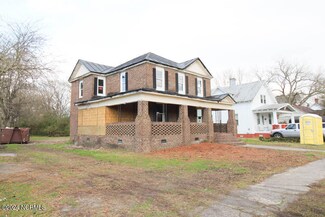 130 W Freemason St, Edenton, NC 27932