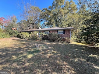 953 Meadow Rock Dr, Stone Mountain, GA 30083