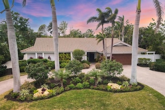 250 Robin Dr, Sarasota, FL 34236
