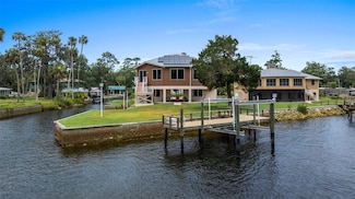 7 Oak Dr, Yankeetown, FL 34498