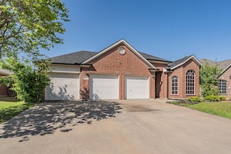 8130 La Frontera Trail, Arlington, TX 76002