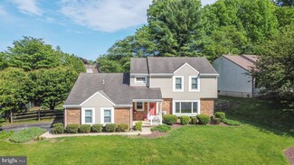 2 Victoria Ct, Hockessin, DE 19707