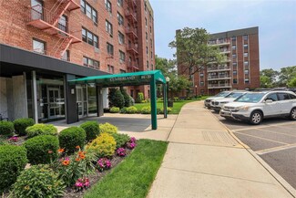 8420 153rd Ave Unit 6H, Howard Beach, NY 11414