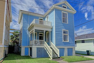 515 13th St, Galveston, TX 77550