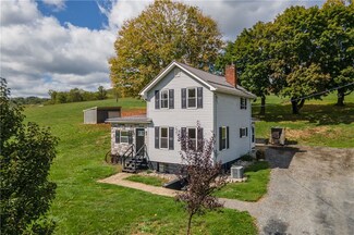1058 Wilson Rd, Washington, PA 15301