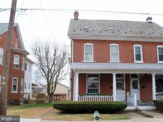 106 Jefferson St, East Greenville, PA 18041