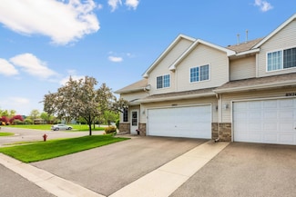 8922 92nd St S, Cottage Grove, MN 55016