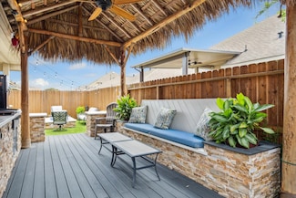 213 Lighthouse Bay Ln, Dickinson, TX 77539