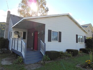 5988 Humphrey Rd, Great Valley, NY 14741