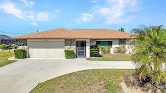 122 Colonial St SE, Port Charlotte, FL 33952