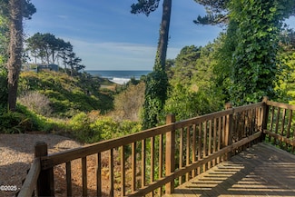 4875 N Hwy 101 Unit 45, Depoebay, OR 97341