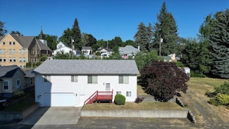 320 S Ramsey St, Tekoa, WA 99033