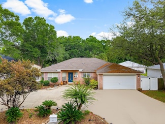625 Waterview Cove Dr, Freeport, FL 32439