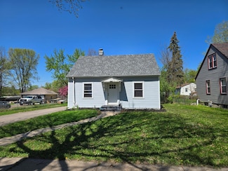 127 Wyoming St E, Saint Paul, MN 55107