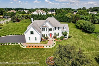 2 Coleridge Dr, Marlboro, NJ 07746