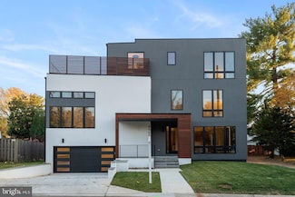 4902 Greenway Dr, Bethesda, MD 20816