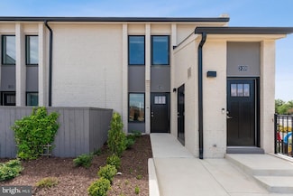 19520 Village Walk Dr Unit 3-101, Montgomery Village, MD 20886