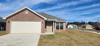 35 Gaines Ct, Wetumpka, AL 36092