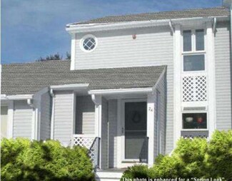 24 Alcott Cir, Taunton, MA 02780