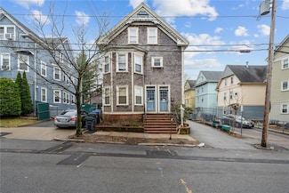 11 Larch St, Providence, RI 02906