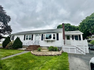 43 Shirley Ave, Methuen, MA 01844