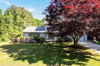 66 Captain Noyes Rd, South Yarmouth, MA 02664