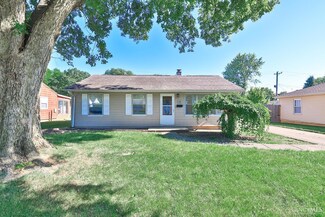 50 Meadow Dr, Hamilton, OH 45013