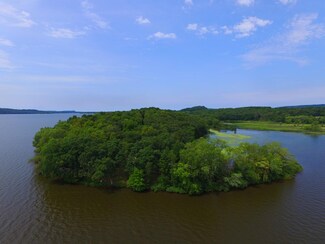 W11766 Lake St, Merrimac, WI 53561