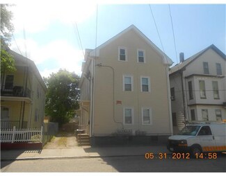 31 Geneva St, Providence, RI 02908