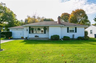37 Willowen Dr, Rochester, NY 14609